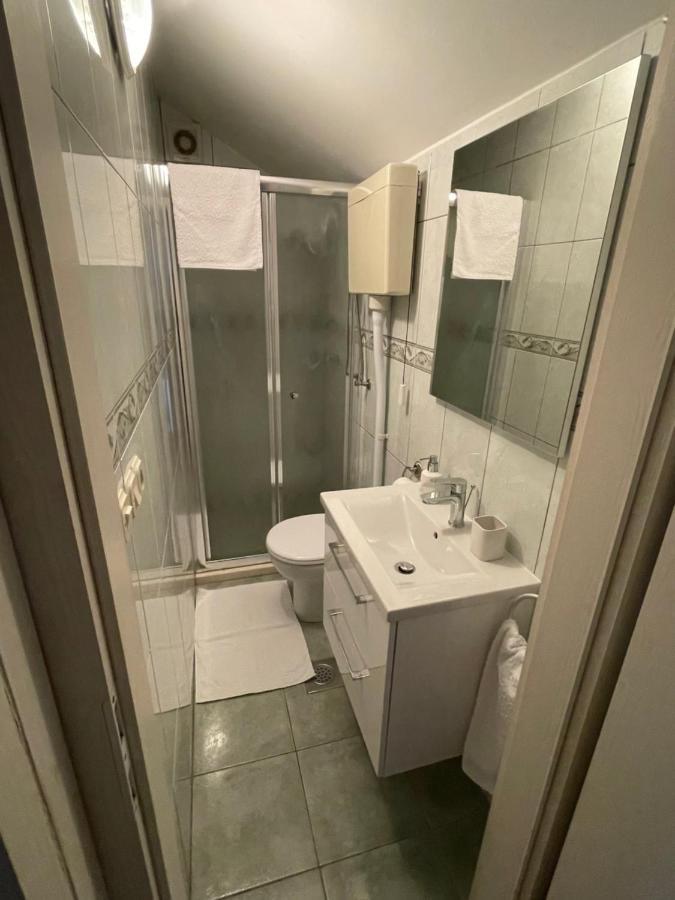 Vacation House Marin With Jacuzzi - Bol, Brac Esterno foto