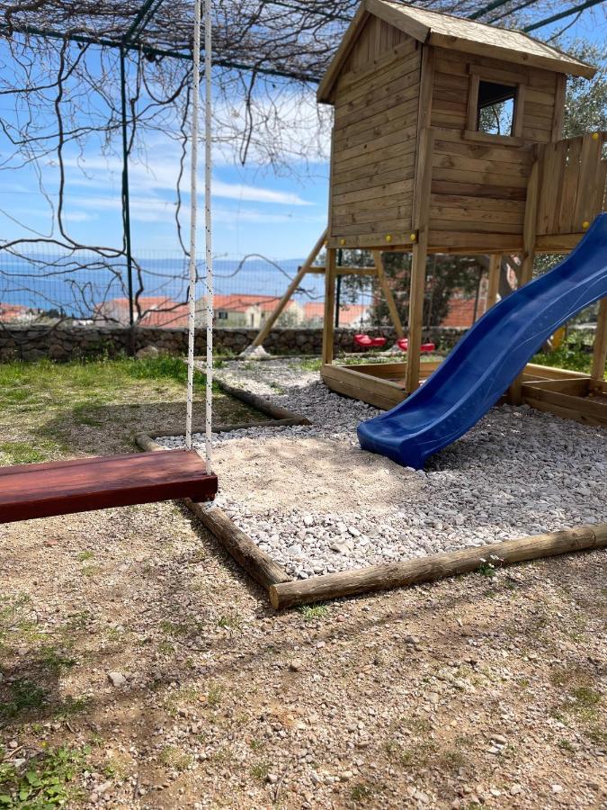 Vacation House Marin With Jacuzzi - Bol, Brac Esterno foto